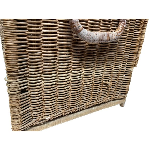 Vtg Rare Elephant Trunk Toy Box Wicker Chest Rattan Storage Basket w/ Hinged Lid